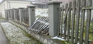 Kerítés / Kezdeti állapot