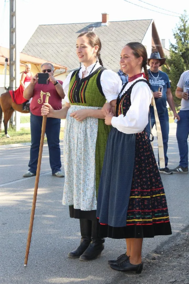 Szüreti felvonulás és utcabál