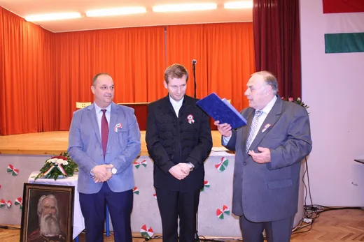 'Díszpolgári cím átadás' cikk borítóképe