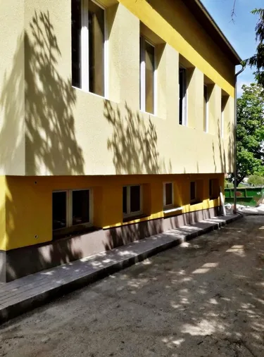Hivatalfelújítás utána
